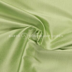 3090-456 Doupion silk plain green 115g 137cm