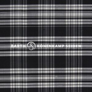 3090B-113 Doupion silk checked black white 115g 137cm