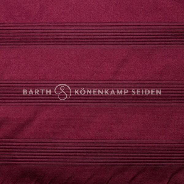 3161-40-duchesse-satin-seide-gestreift-rot